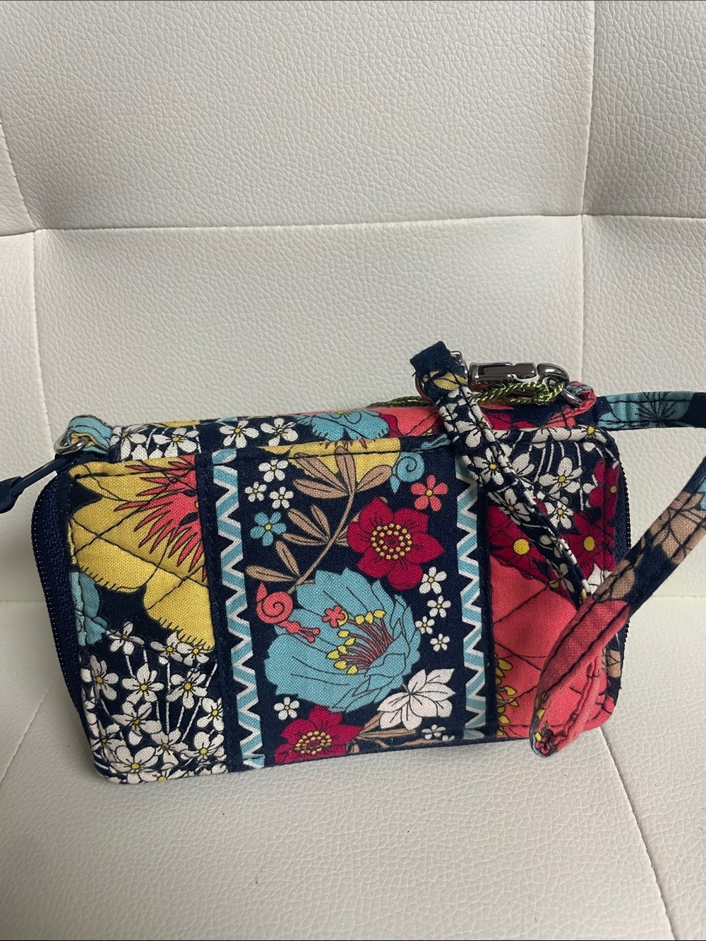 Vera Bradley Carry It all Wristlet in Happy Snail Print - Picture 3 of 3